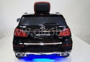 Детский электромобиль River Toys Mercedes-Benz GL63 A999AA черный