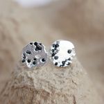 Серьги вплавленные камни черные