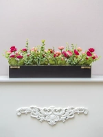 Искусственные цветы на стену в кашпо "Ящик с розочками"