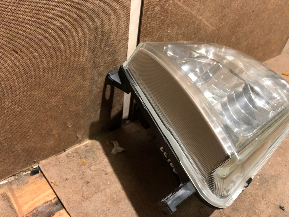 Фара левая Toyota Land Cruiser 100 98-05 Б/У Оригинал 8105960041