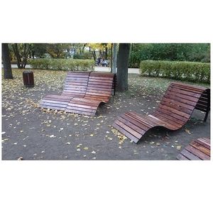 Шезлонги парковые