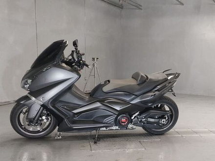 Yamaha T-Max 530