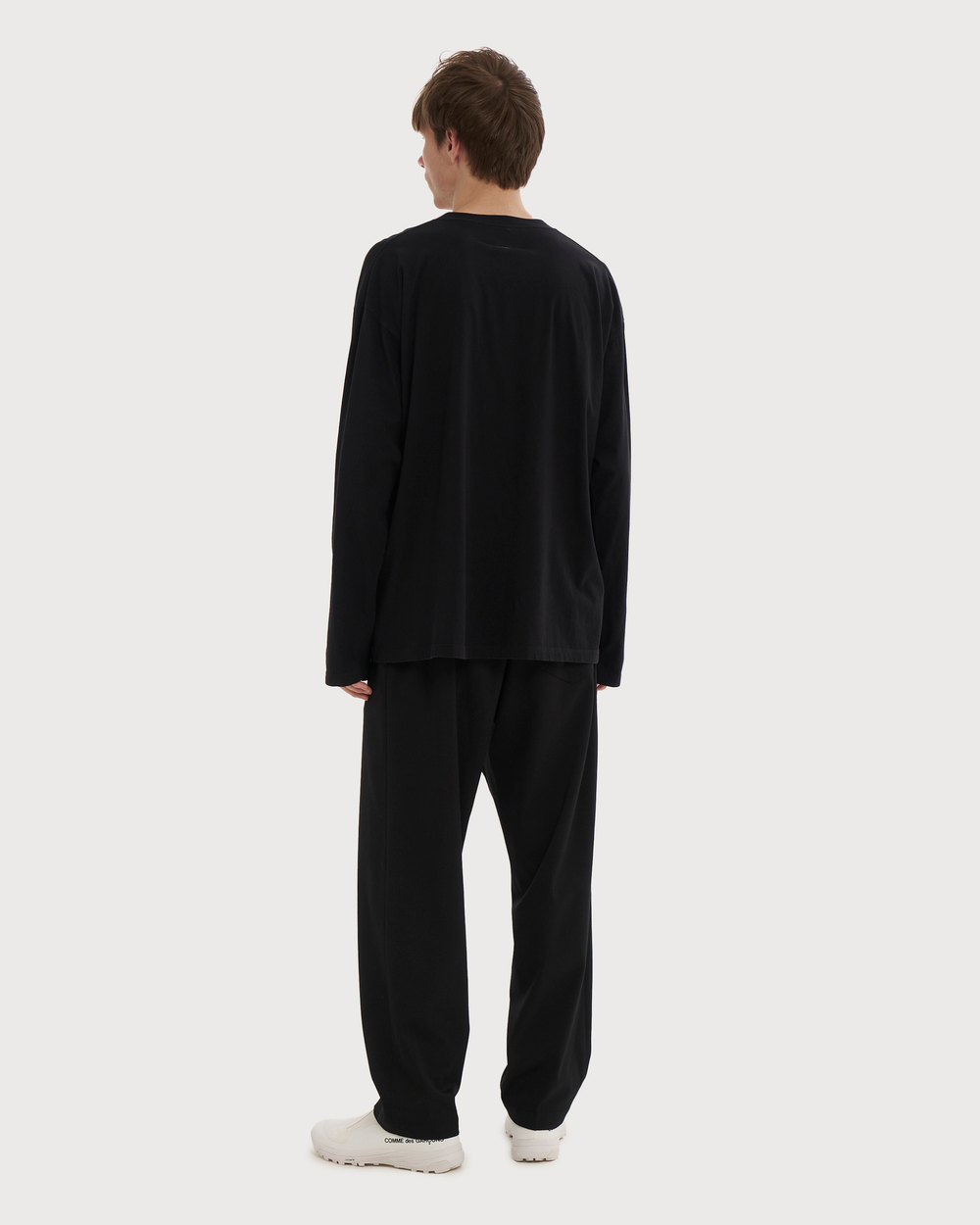 MM6 MAISON MARGIELA ЛОНГСЛИВ МУЖСКОЙ ЧЕРНЫЙ С ТРЕХ-СЛОЙНЫМ ЛОГОТИПОМ