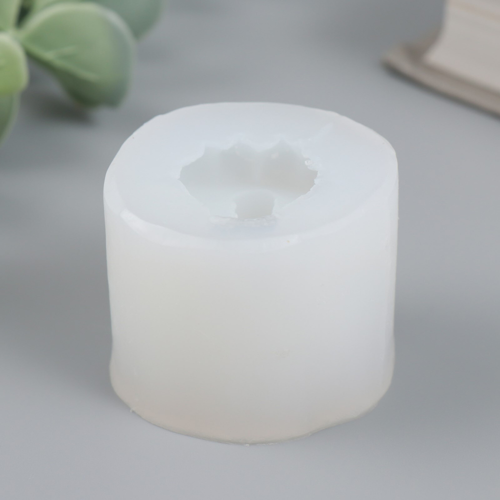 Молд силиконовый "Открытая ракушка с жемчужиной" 4,7*4,7*3,6 см