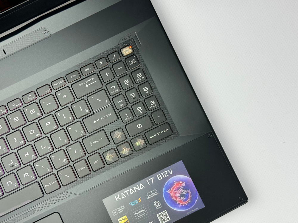 Игровой ноутбук MSI Katana RTX4050/I5-12450H/17.3/144hz/16/512/B12VEK-268XRU