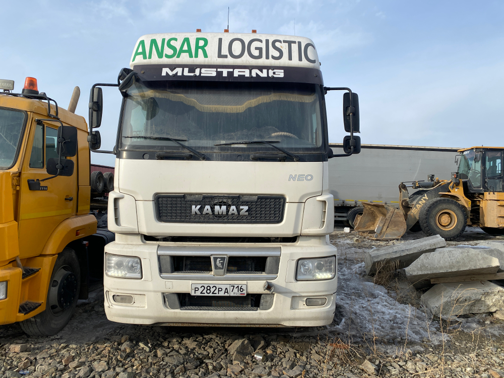 КамАЗ 5490 4x2 Седельный тягач 5490-S5 (Дизель/Газ, 12,0 л, 401 л.с., АТ)
