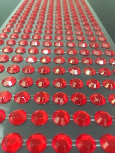 Стразы самоклеющиеся  Красные большие d=7 мм 240 шт