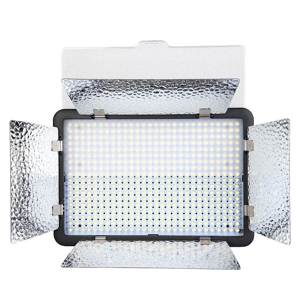 Светодиодный осветитель Godox LED500LRW