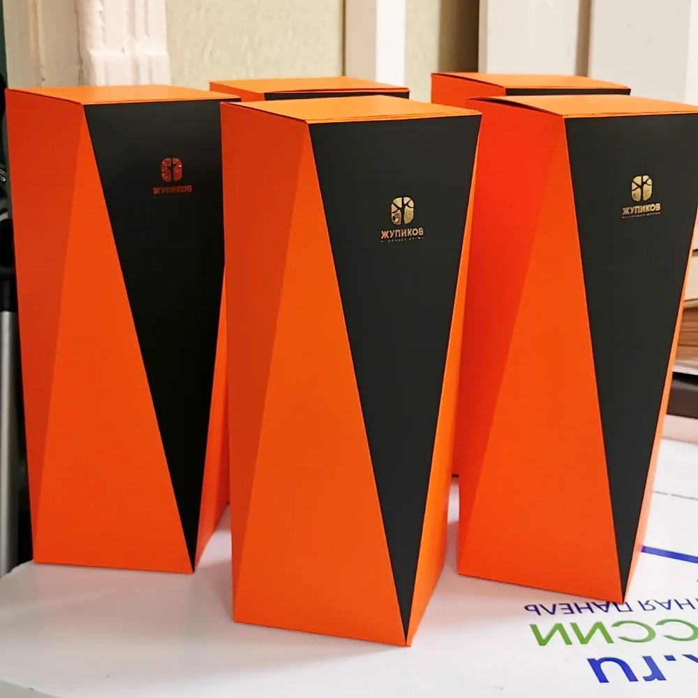 Подарочные коробки с логотипом
