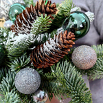 Корзина новогодняя