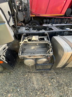 FAW JH6 4x2 Седельный тягач CA4180P25K15E5A80 (Дизельный, 11,6 л, 453 л.с., АТ)