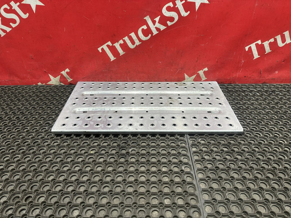 Трап на раму за кабиной 2023г