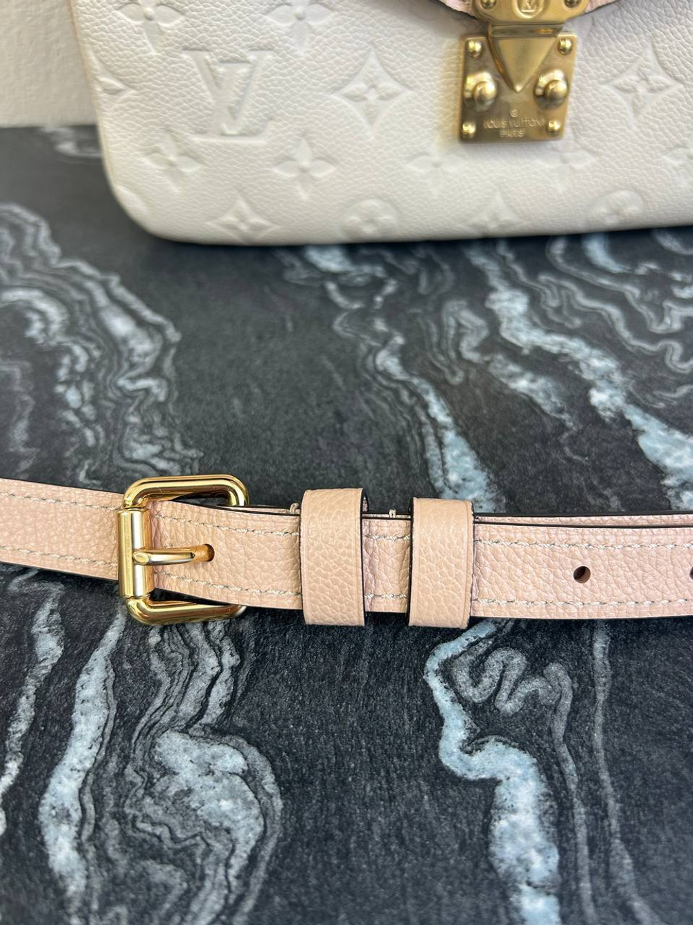 Сумка Louis Vuitton Pochette metis