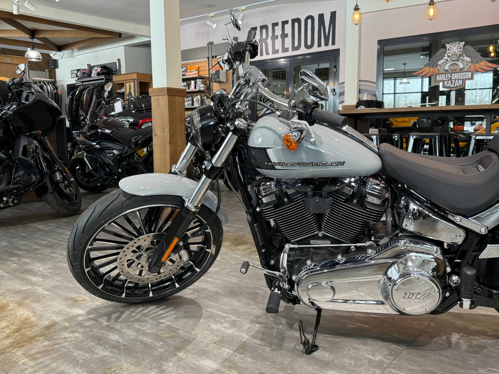 Harley-Davidson BREAKOUT 117 (Billiard Gray ) 2024