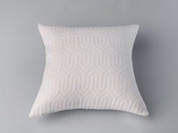 Покрывало 260х280 и 2 декоративные подушки 45х45 Claire Batiste Klee Greg белые