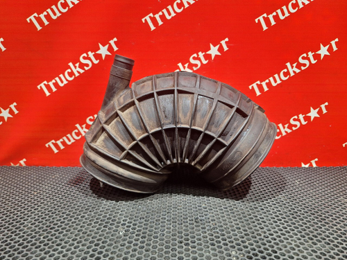 Патрубок воздушного фильтра 2018г