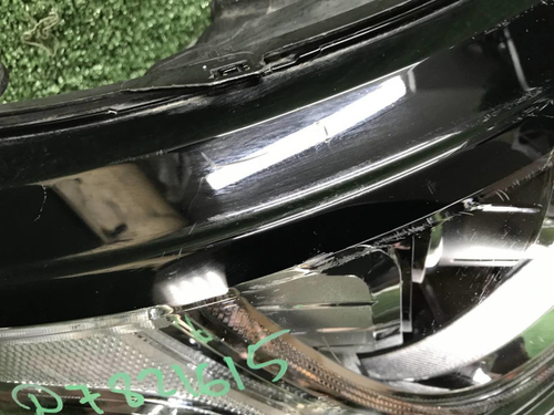 Битая Фара правая Range Rover Vogue 4 12-17 ксенон