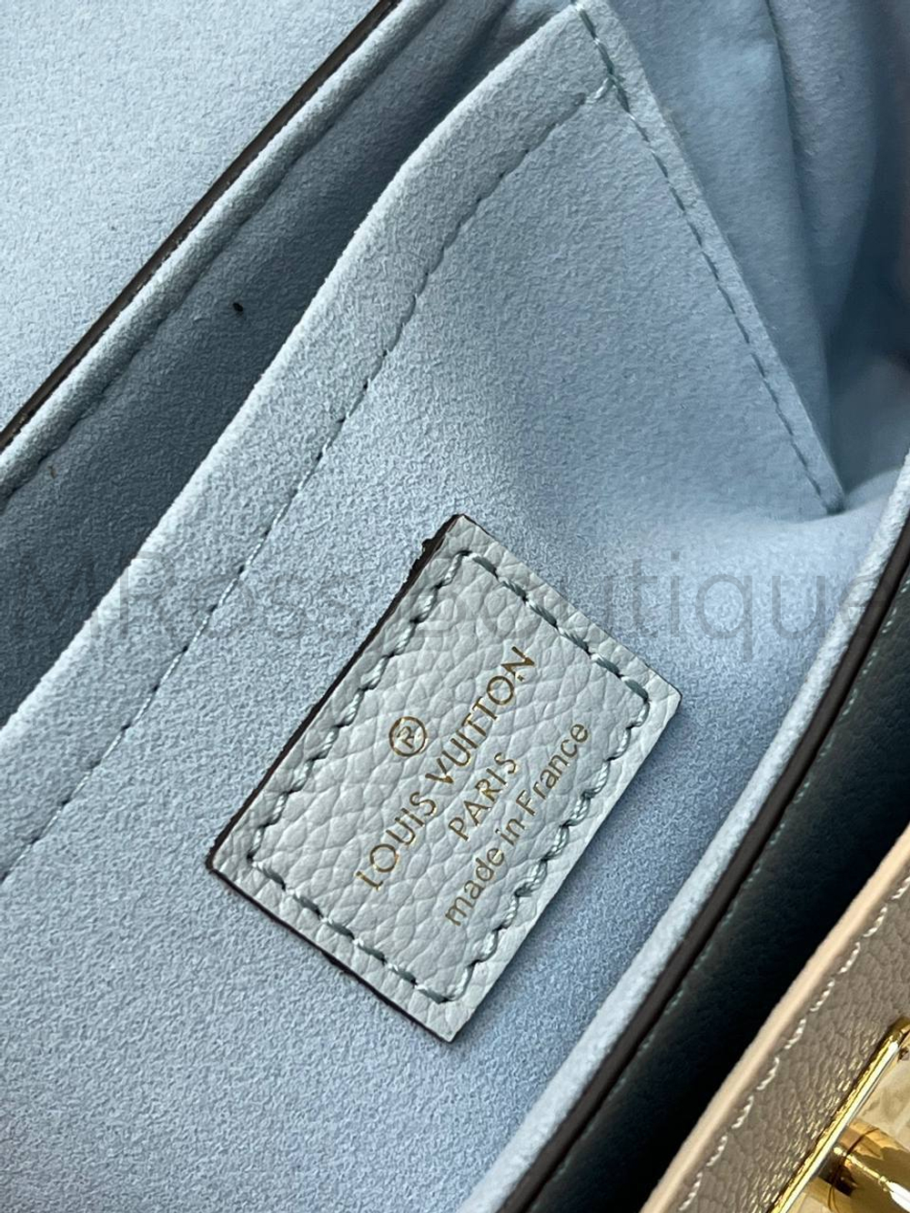 Сумка Lockme Tender Louis Vuitton Blue Nuage