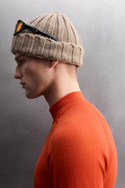 ZARA КОМПРЕССИОННАЯ ФУТБОЛКА ДЛЯ КАТАНИЯ НА ЛЫЖАХ С ВОРОТНИКОМ НА МОЛНИИ, НАСЫЩЕННЫЙ КРАСНЫЙ