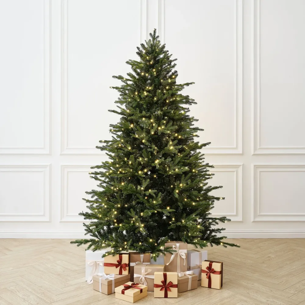 Елка с гирляндой встроенной «Elegance» (Литая+пвх) 240 см / 2,4 м