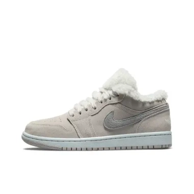 Женские кроссовки Air Jordan 1 Low SE 'Sherpa Fleece' DO0750-002