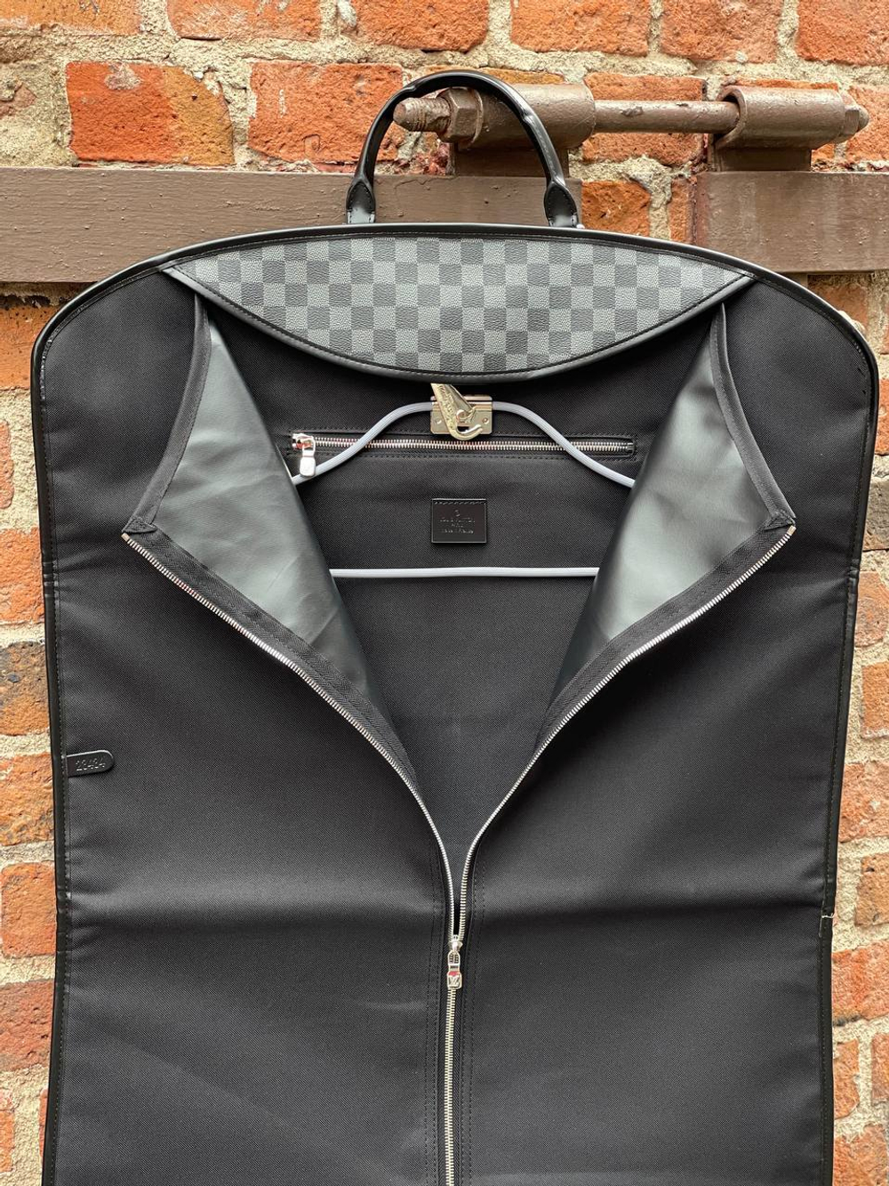 Сумка-кофр Louis Vuitton