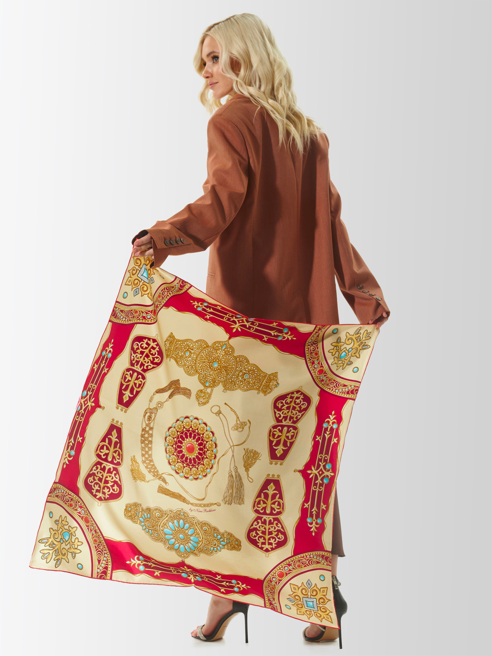 Платок «Горянка» 100% шёлк золотой