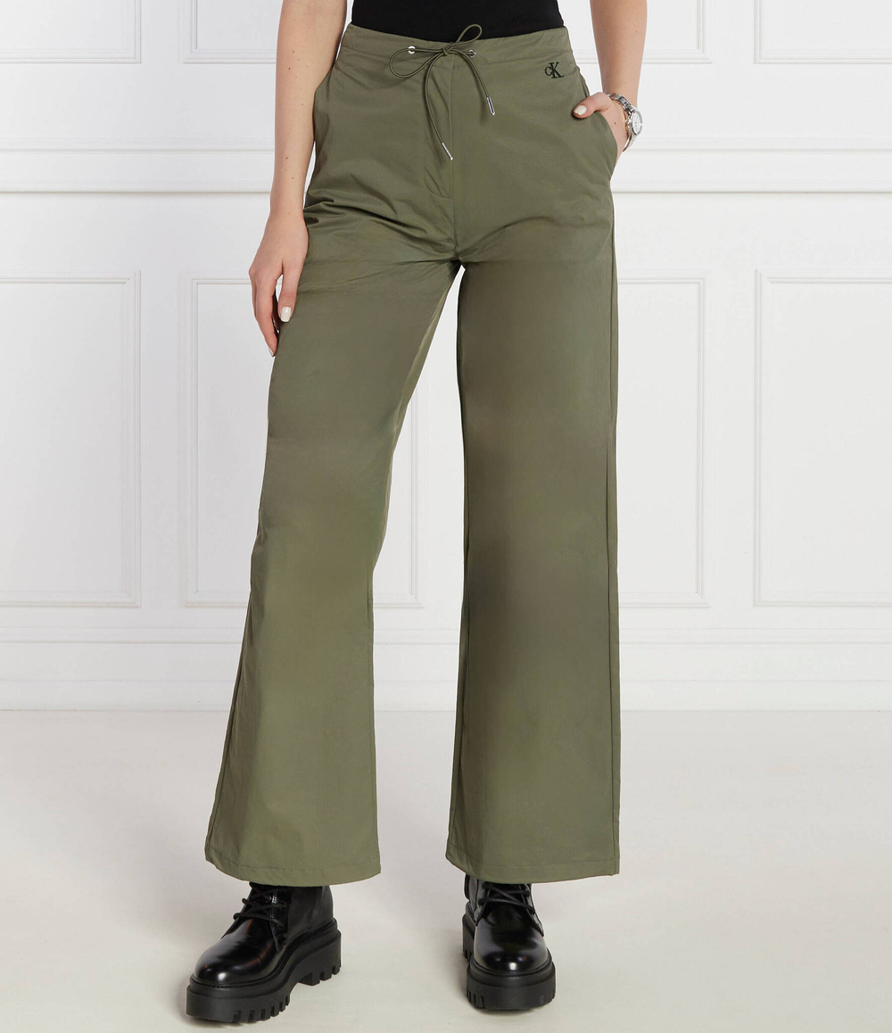 Брюки CALVIN KLEIN JEANS - зеленый(J20J222609)