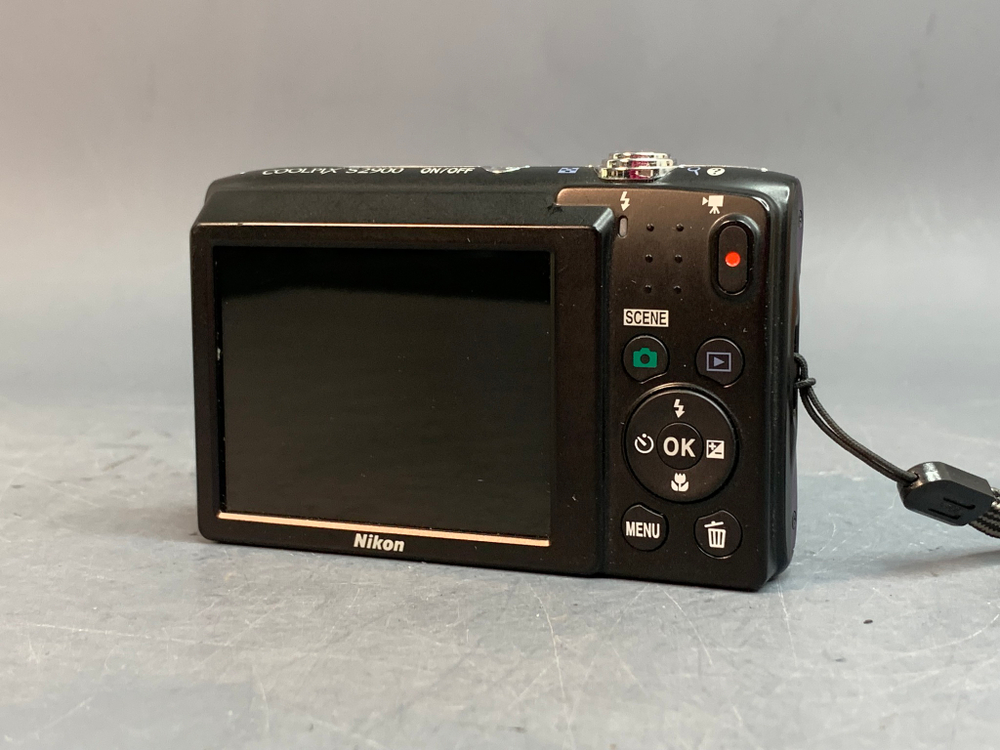Nikon Coolpix S2900