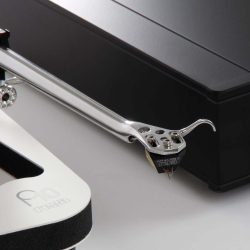 REGA PLANAR 10 ( APHELION 2 MC) MATT WHITE ПРОИГРЫВАТЕЛЬ ВИНИЛОВЫХ ПЛАСТИНОК