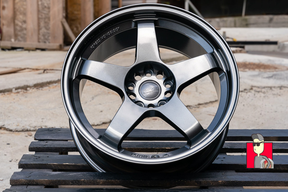 Комплект дисков Nismo LM GT4 18x8.5 et25 5x114.3
