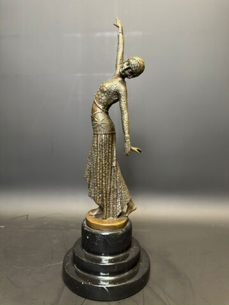 Бронзовая скульптура «Восточная танцовщица»