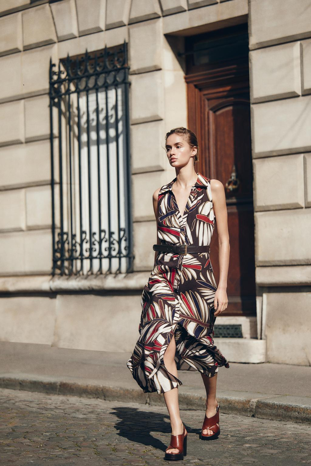 ZARA ПЛАТЬЕ МИДИ С ПРИНТОМ И ПОЯСОМ, РАЗНОЦВЕТНЫЙ