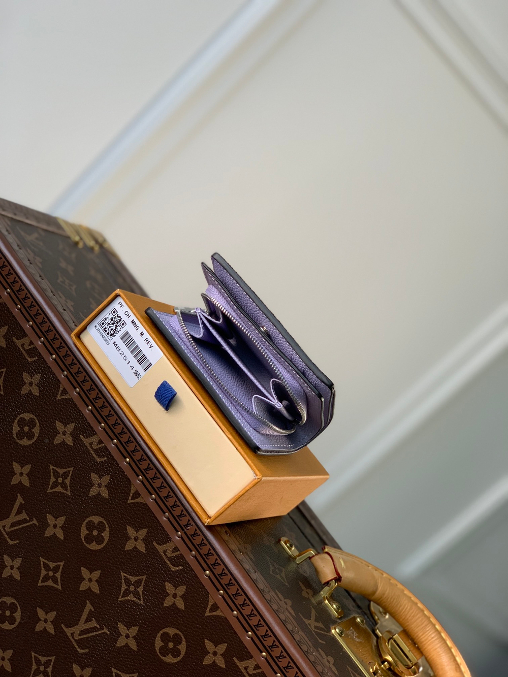 Louis Vuitton Clea Wallet
