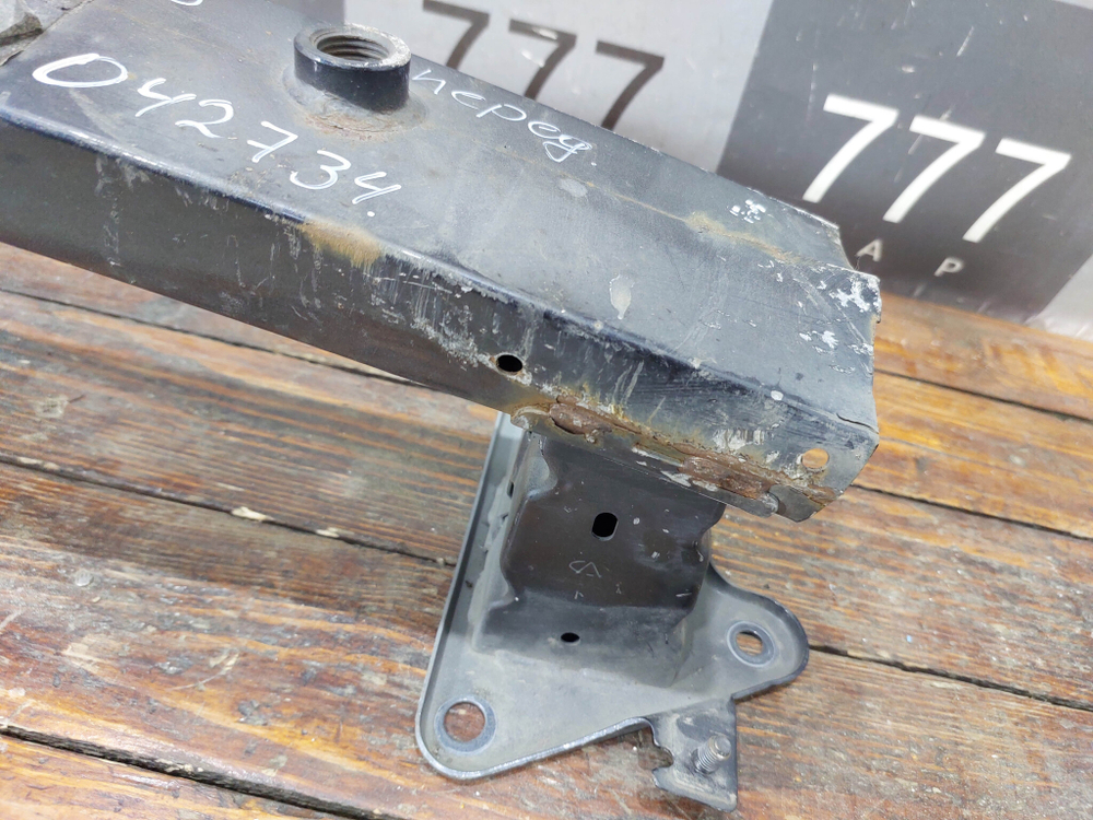 Усилитель переднего бампера Omoda S5 22-нв Б/У Оригинал J602803700FLDY