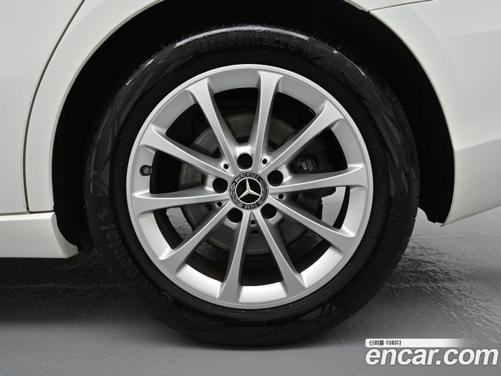 Mercedes-Benz A-Class W177 A220 Sedan (08.2020)