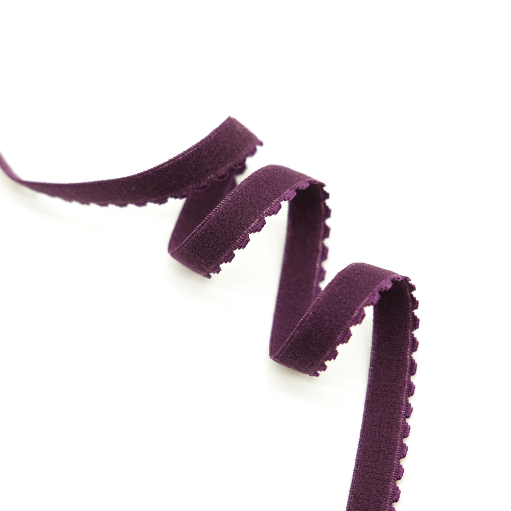 Резинка отделочная с фестончатым краем СЛИВА, 10мм