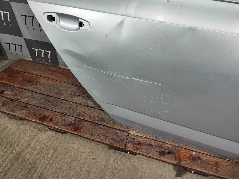 Дверь задняя правая Skoda Octavia 3 (A7) 13-20 Б/У Оригинал 5E5833052A