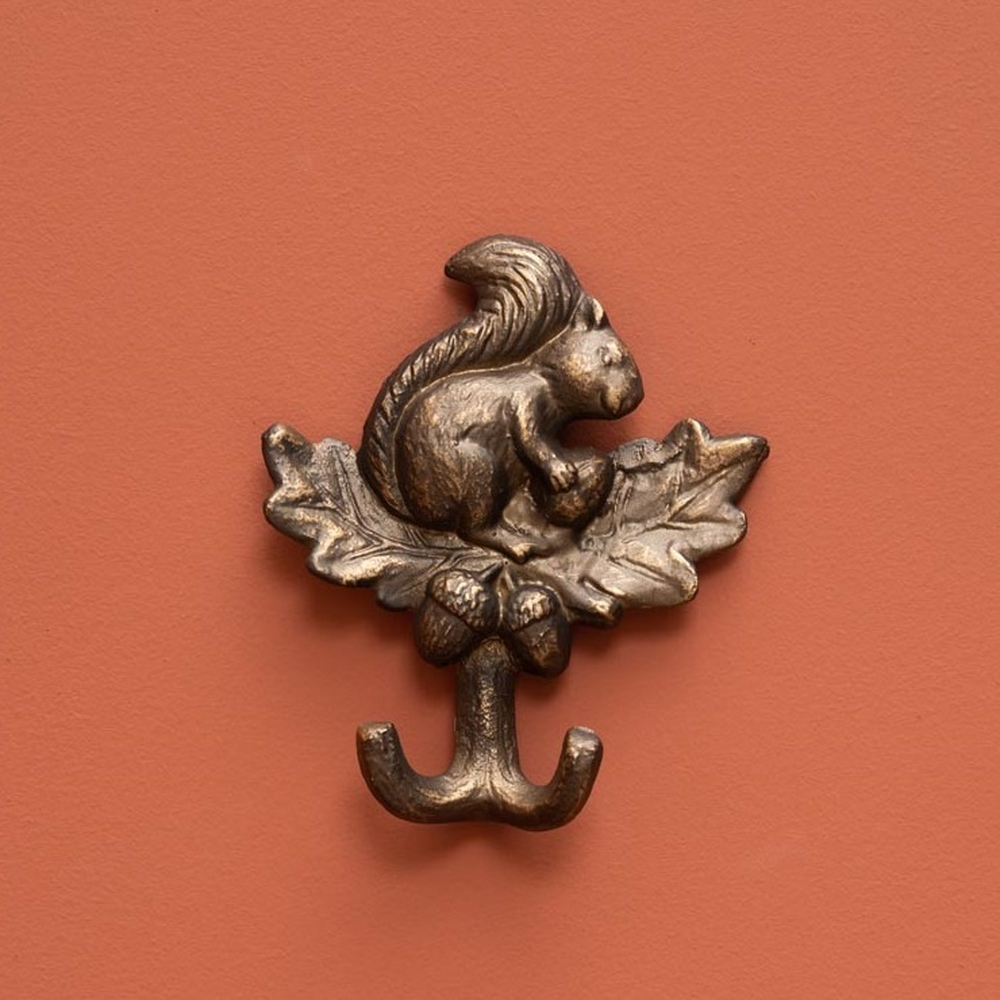 Крючок в виде белки, 13 см 31714