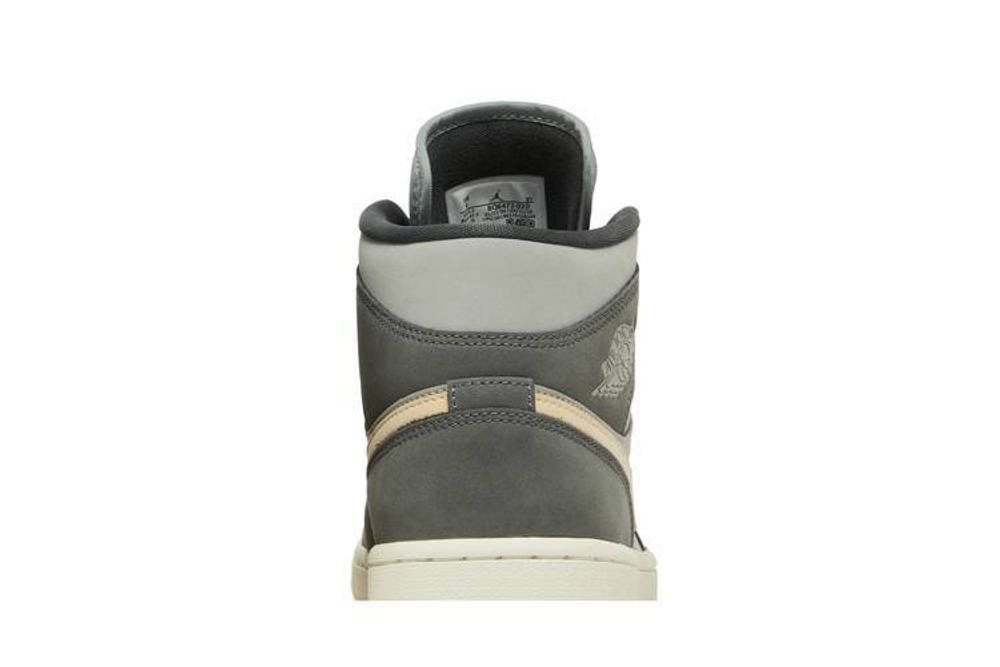 Кроссовки Jordan Air Jordan 1 Mid (Женская размерная сетка)