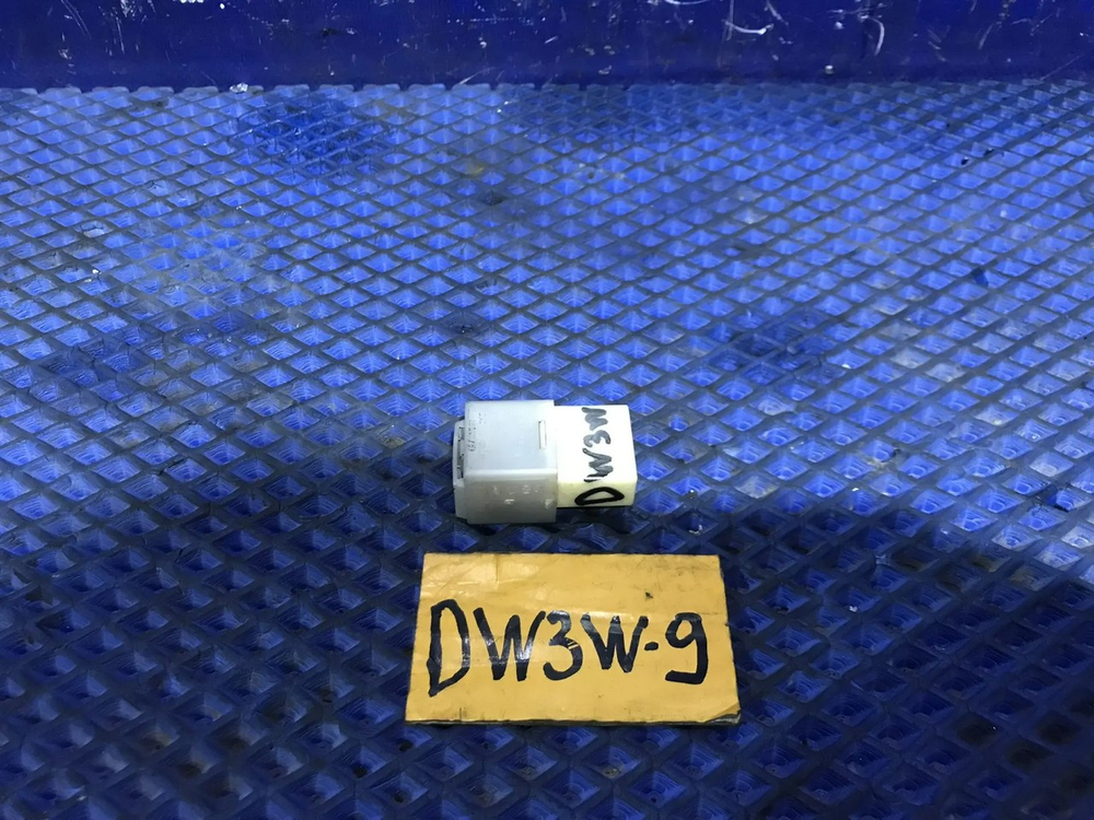 Реле поворотов MAZDA DEMIO 2000