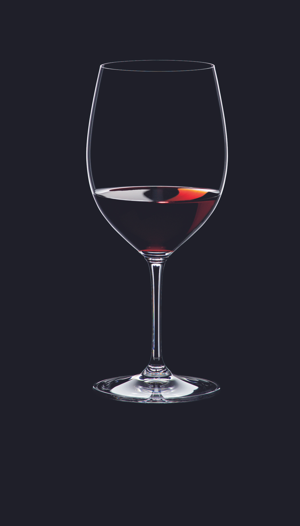 Набор бокалов для красного вина 2 шт 590 мл Riedel Vinum Brunello Di Montalcino Австрия на черном фоне