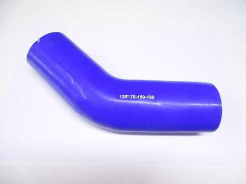 Патрубок угловой силикон 135,d70,L150x150, 4 нити стенка (5мм) (CARUM)