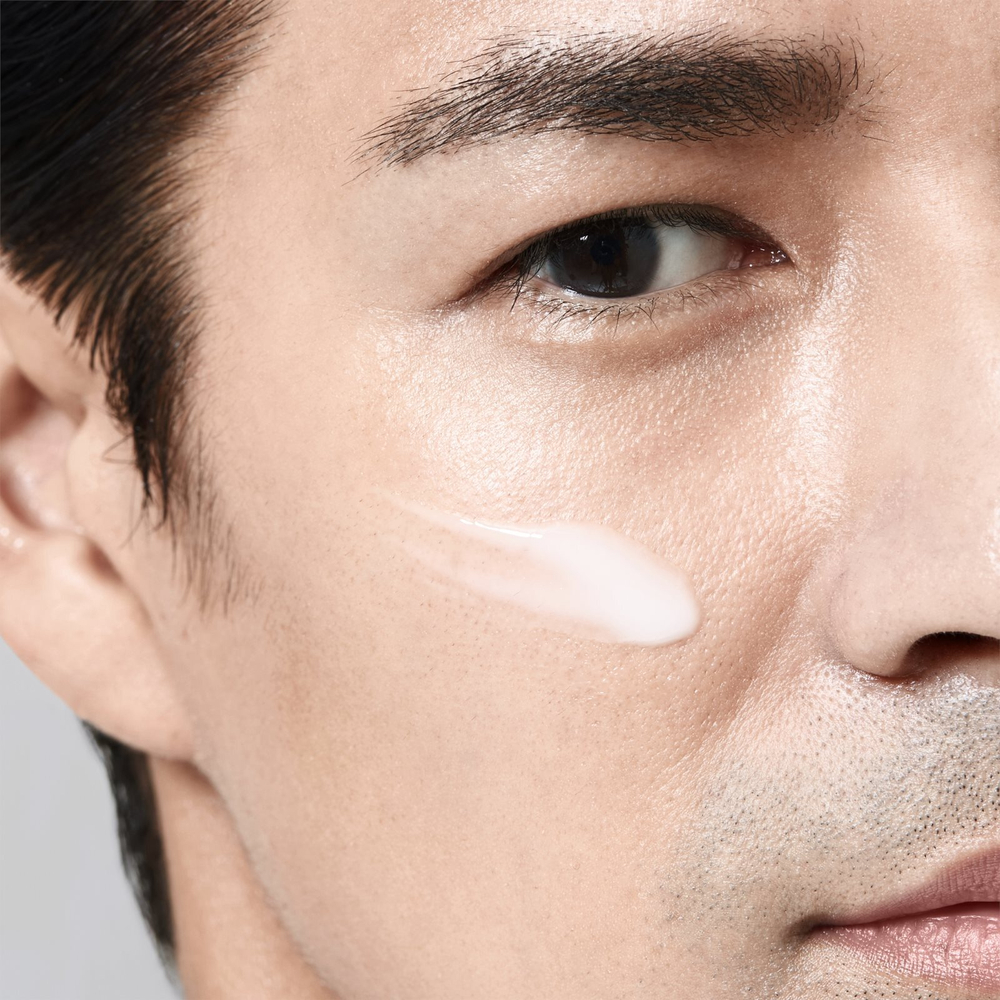 Shiseido Men Energizing Moisturizing Extra Light Fluid - регенерирующая жидкость /  dla mężczyzn 100  ml  / GTIN 768614171546