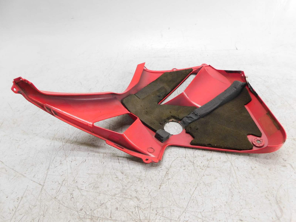 Пластик боковой правый Honda CBR1000RR