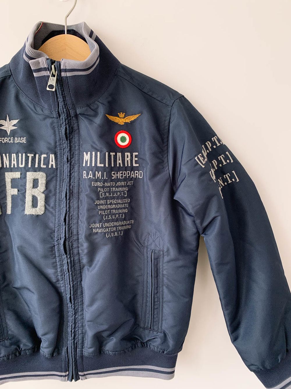 Бомбер Aeronautica Militare