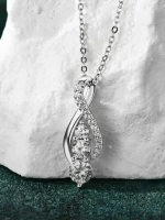 Муассанит 1.5 мм ,D/VVS1 -10шт