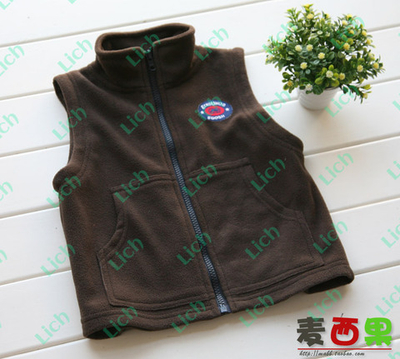 Жилет детский с карманами и воротником-стойкой