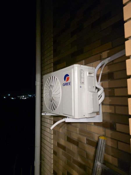 Установка трёх кондиционеров Gree Pular 09