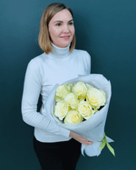 Роза белая Мондиаль,7 штук(00089)